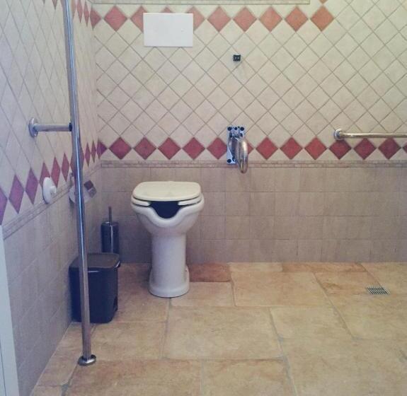 身障者適用キングサイズベッドルーム, Agriturismo La Casa Di Bacco