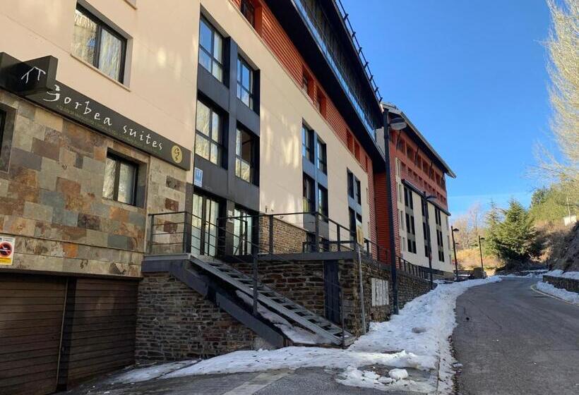 标准工作室, Apartamentos Gorbea Suites