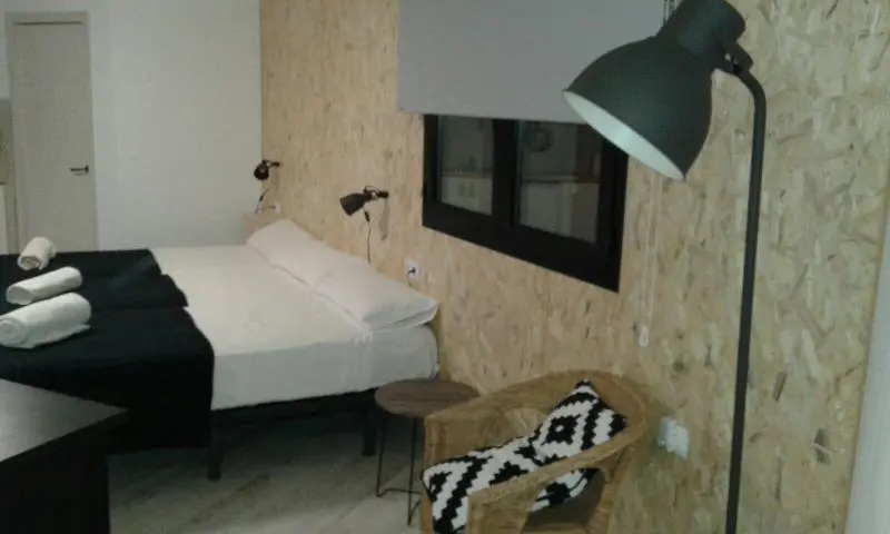 استودیوی استاندارد, Apartamentos Gorbea Suites