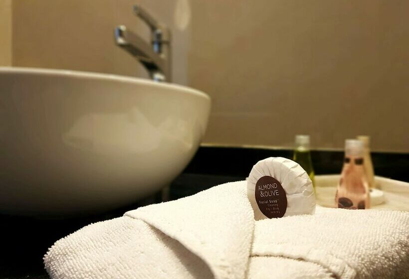 Номер Стандарт 2 Двуспальные Кровати, Best Western Plus Metepec & Suites