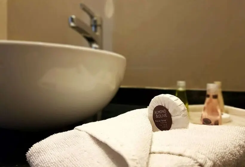 سوییت, Best Western Plus Metepec & Suites