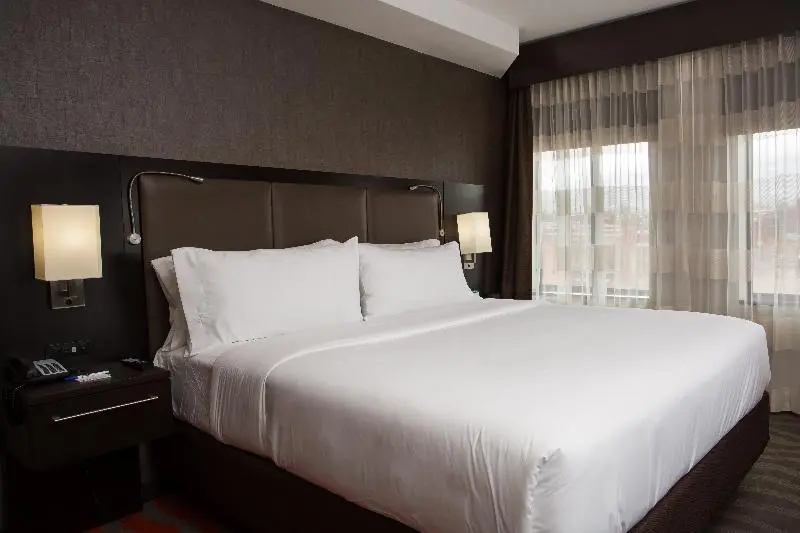 Standard-huone King-vuode, Holiday Inn Express Springfield Downtown, An Ihg