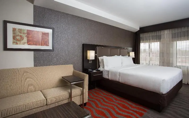 Standard-huone King-vuode, Holiday Inn Express Springfield Downtown, An Ihg