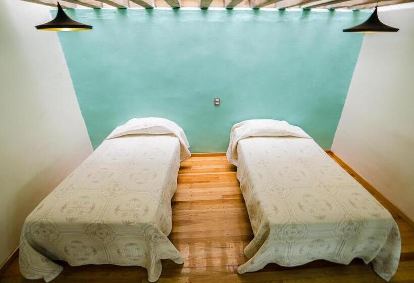 اتاق خانوادگی, Hostal Santo Domingo