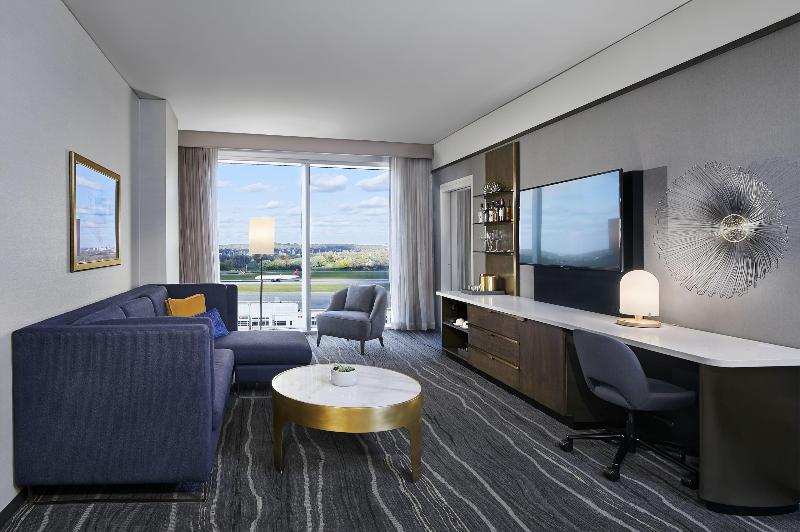 스위트 킹사이즈 침대, Intercontinental Minneapolis St. Paul Airport, An Ihg