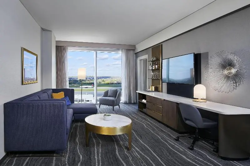 キングサイズベッドのスイートルーム, Intercontinental Minneapolis St. Paul Airport, An Ihg