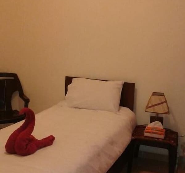 اتاق استاندارد یک تخته با سرویس بهداشتی مشترک, Jordan River