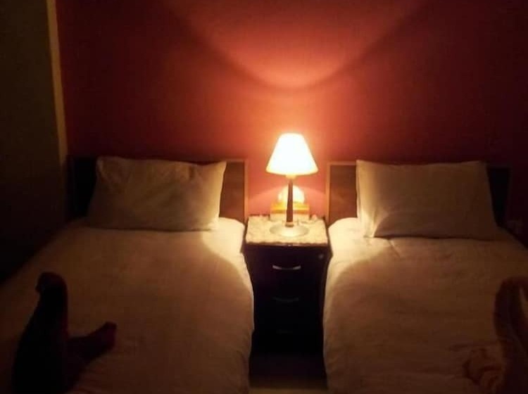 اتاق استاندارد با سرویس بهداشتی مشترک, Jordan River