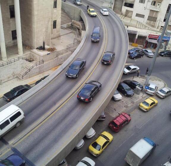 اتاق استاندارد با سرویس بهداشتی مشترک, Jordan River