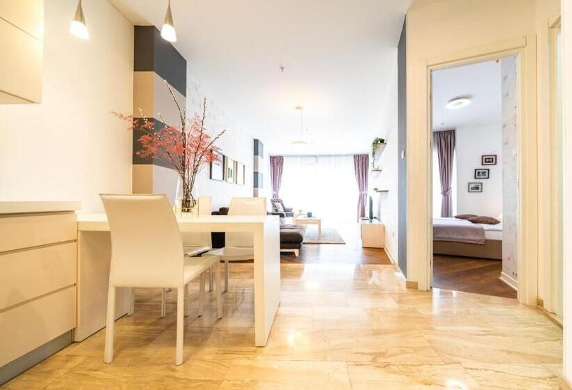 آپارتمان 1 خوابه با تراس, Tre Canne