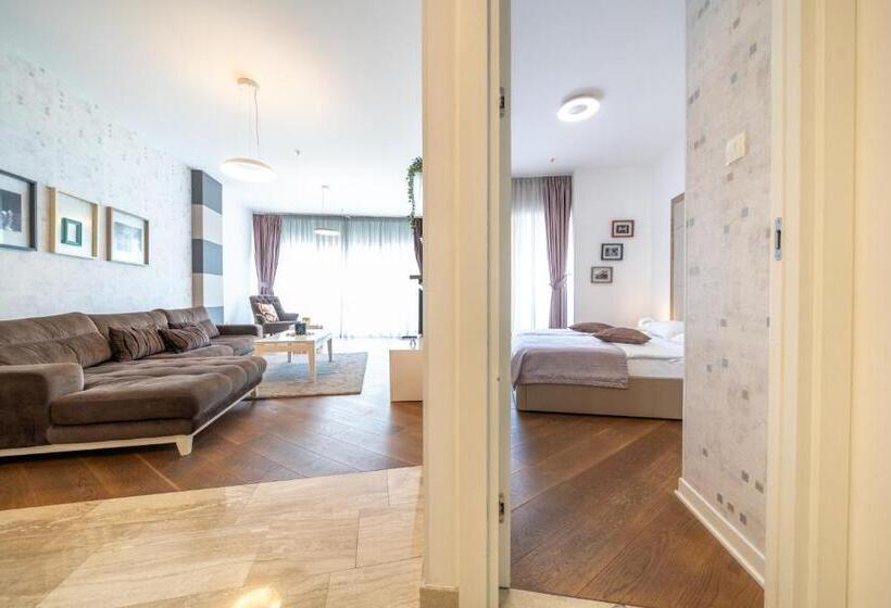 آپارتمان 1 خوابه با تراس, Tre Canne