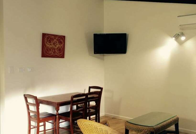 Апартаменты Superior 2 Спальни, Yongala Lodge By The Strand