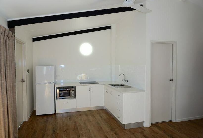 Апартаменты Superior 2 Спальни, Yongala Lodge By The Strand