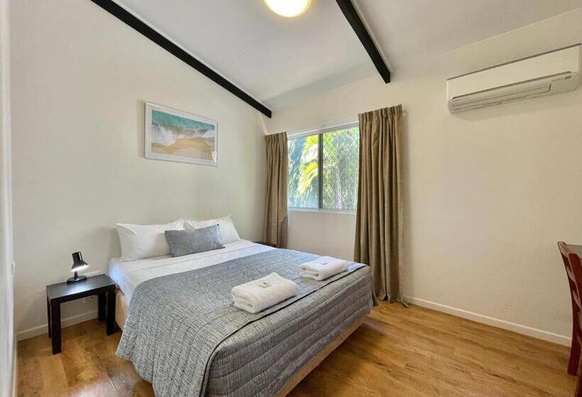 Апартаменты 2 Спальни, Yongala Lodge By The Strand