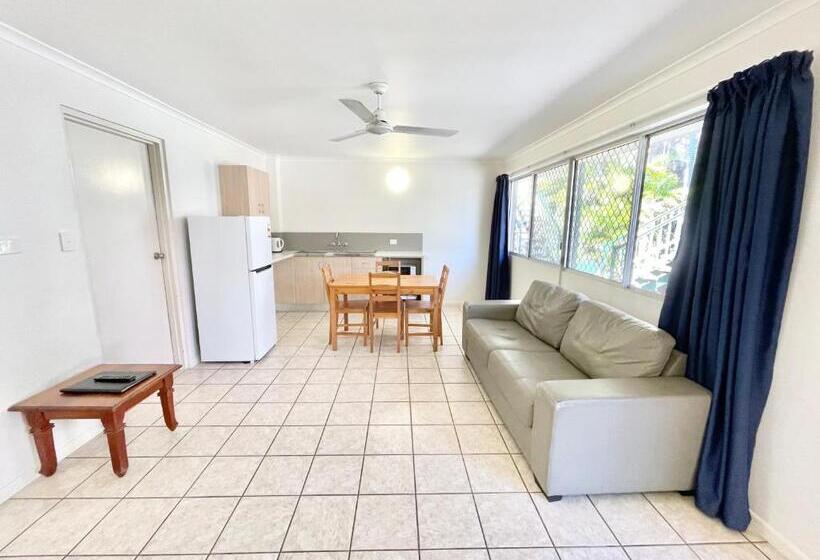 Апартаменты 1 Спальня, Yongala Lodge By The Strand