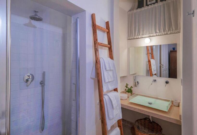 سوییت جونیور, B&b Corte Dei Romiti   Lecce Selection