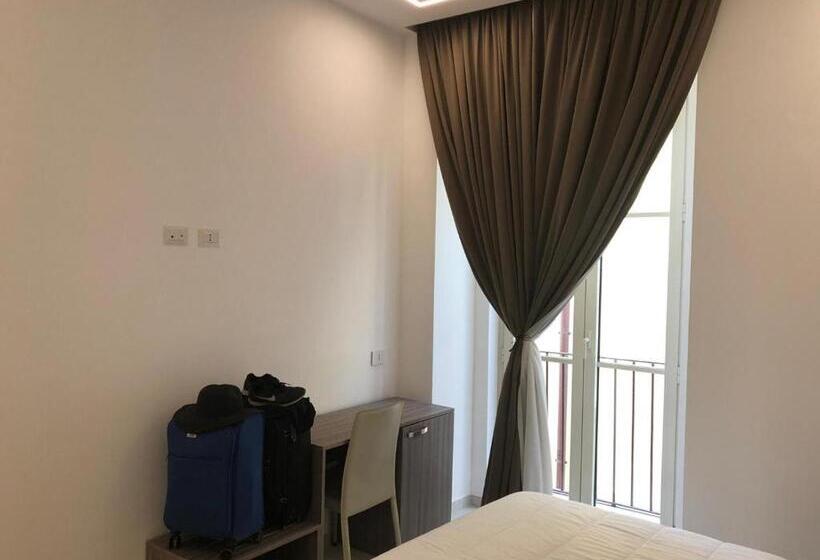 غرفة قياسية مزوَّدة بشُرفة, B&b Maison D'art