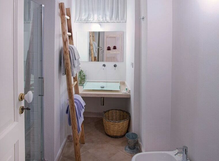 سوییت جونیور, B&b Corte Dei Romiti   Lecce Selection