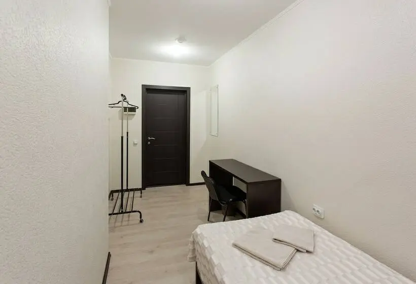 Chambre Standard Individuelle, Friendly