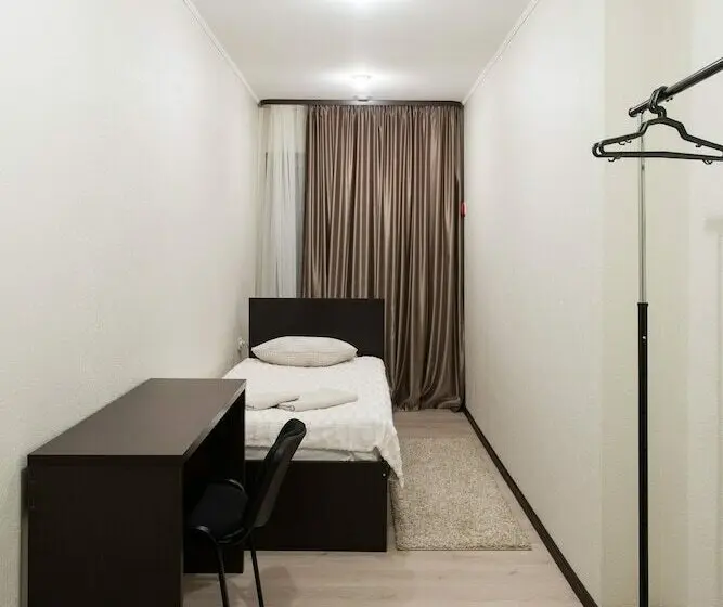 Chambre Standard Individuelle, Friendly