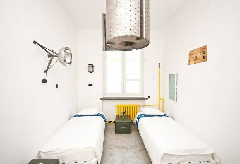 Номер Стандарт, Lofthotel Przychodnia