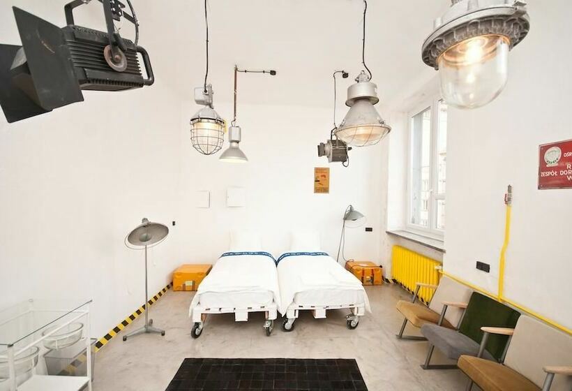 Standart Oda, Lofthotel Przychodnia