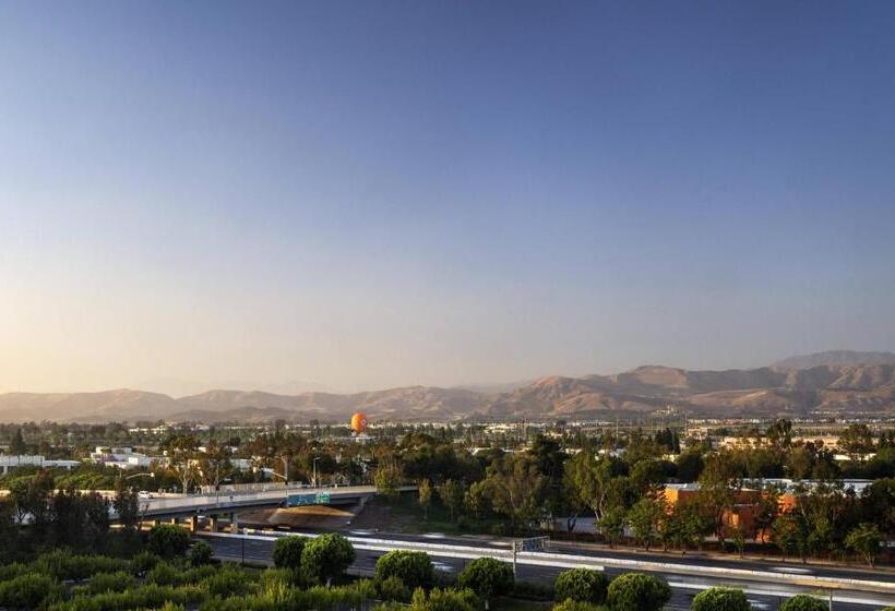 스탠다드 룸 킹사이즈 침대, Marriott Irvine Spectrum
