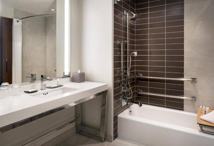 스위트 킹사이즈 침대, Marriott Irvine Spectrum