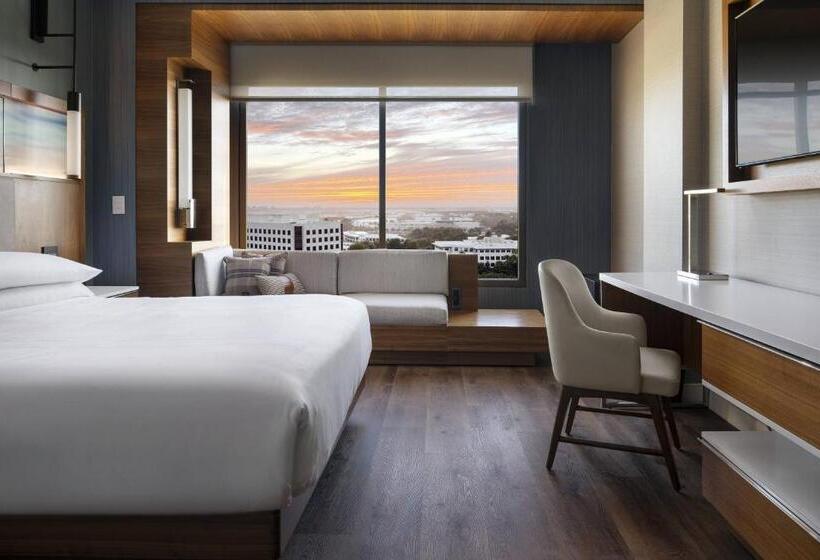 キングサイズベッドのスイートルーム, Marriott Irvine Spectrum