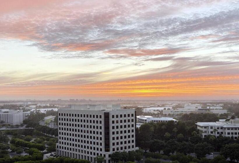 프레지덴셜 스위트, Marriott Irvine Spectrum