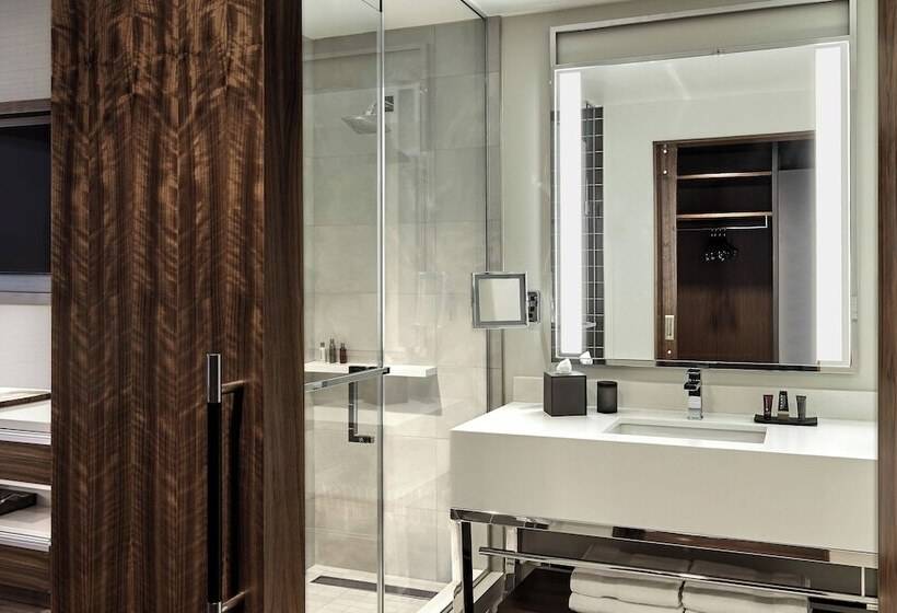 クラブルーム, Marriott Irvine Spectrum