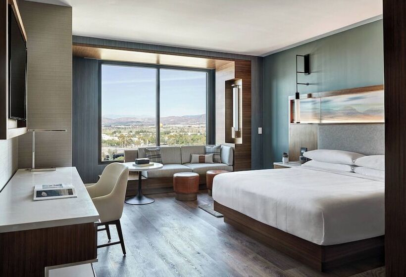 クラブルーム, Marriott Irvine Spectrum