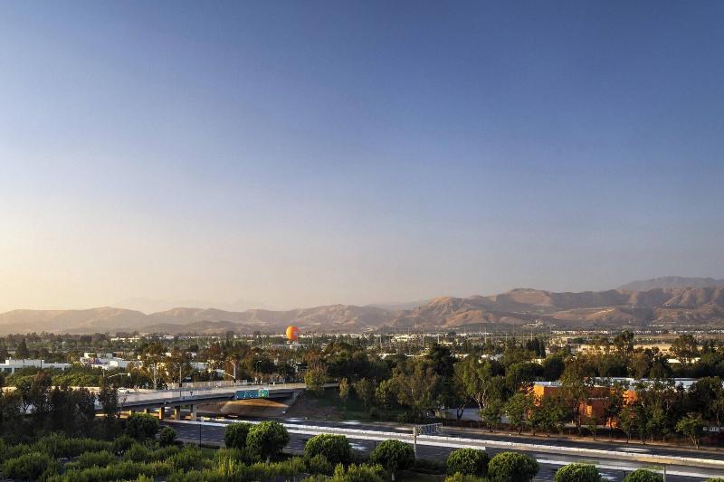 クラブルーム, Marriott Irvine Spectrum