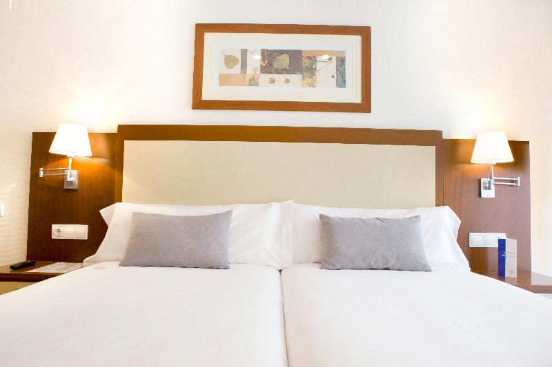 스탠다드 룸 킹사이즈 침대, Marriott Irvine Spectrum