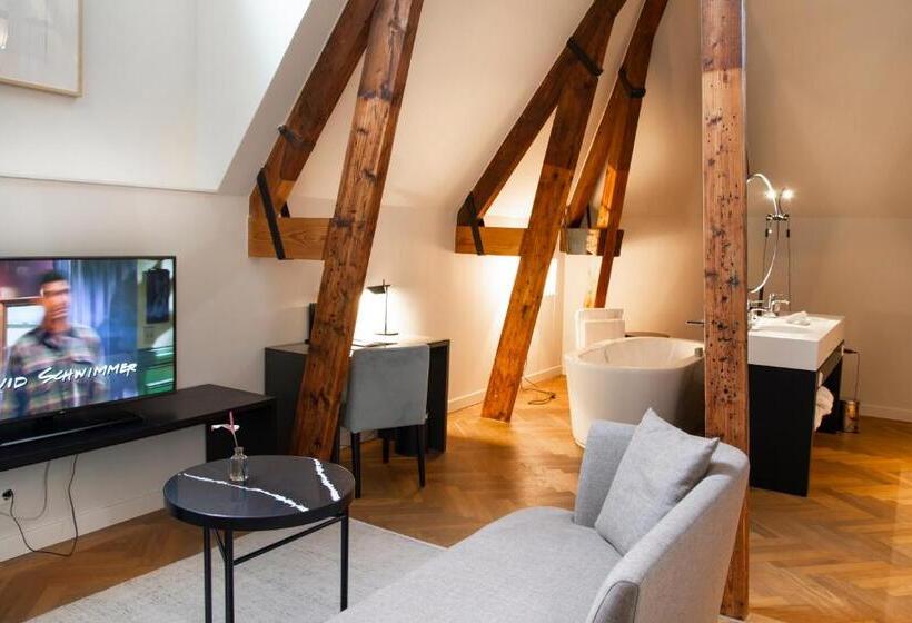 Люкс, Pestana Amsterdam Riverside