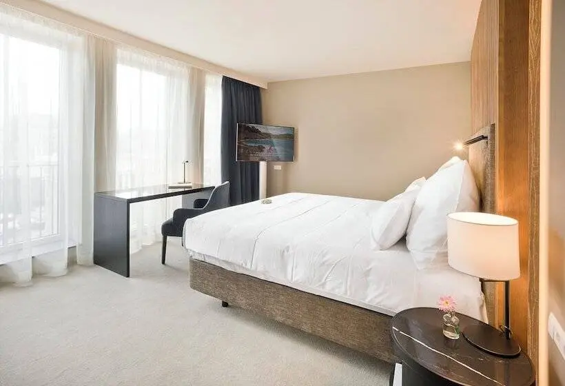 سوییت جونیور, Pestana Amsterdam Riverside