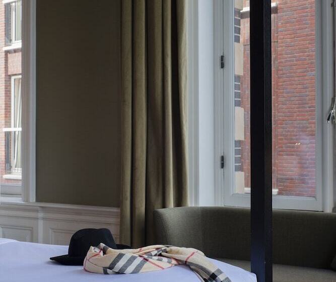 Полулюкс, Pestana Amsterdam Riverside