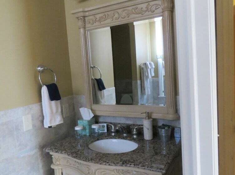 Люкс, The Swope Manor Bed & Breakfast