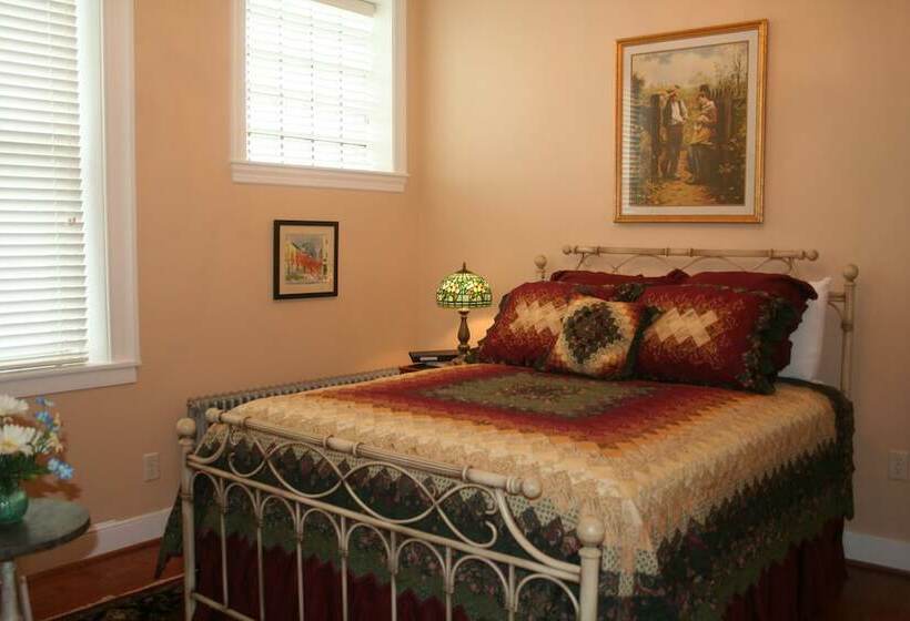 Номер Стандарт, The Swope Manor Bed & Breakfast