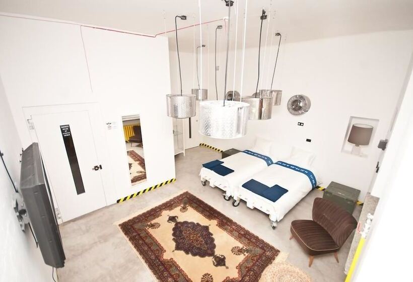 标准间, Lofthotel Przychodnia