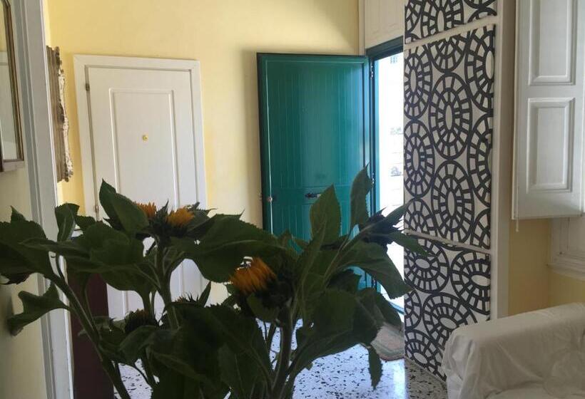 اتاق استاندارد سه نفره, B&b Le Colonne
