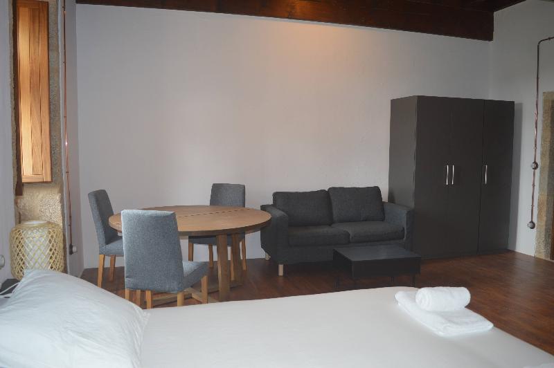 Люкс, Monasterio Y Pension De Moraime