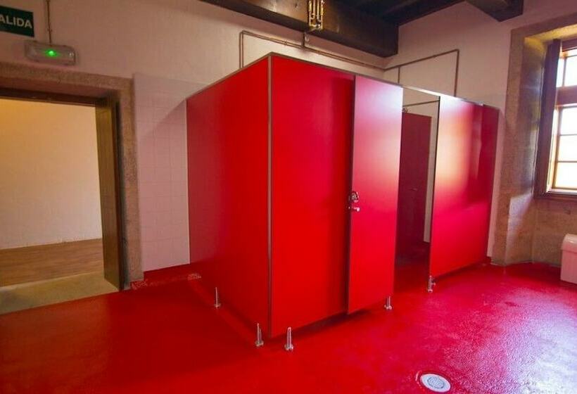 Кровать в Общей Комнате, Monasterio Y Pension De Moraime