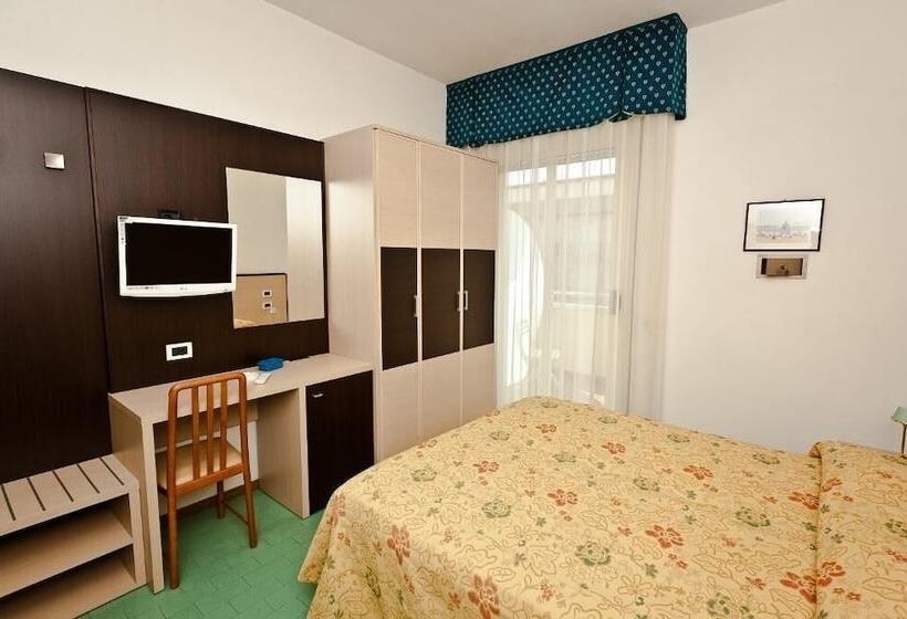 Номер Стандарт, Cavour Cesenatico