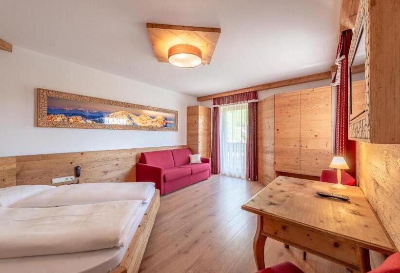 スタンダードルーム, Christine