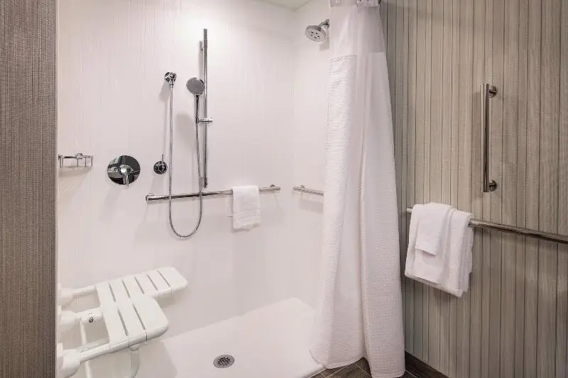 Standardzimmer Kingsize Bett, Courtyard By Marriott Pullman