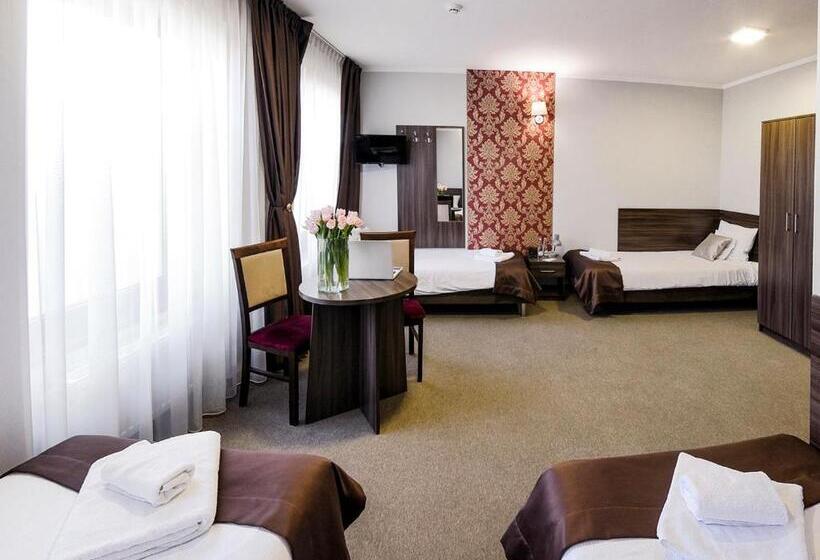 Четырехместный Номер Стандарт, Dąbrowski