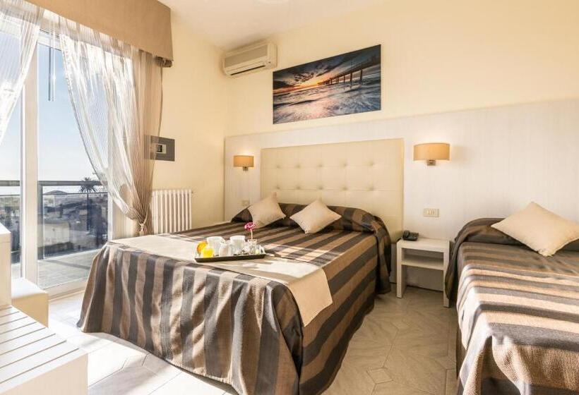Triple Room Sea View, King