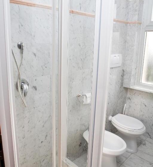 Triple Room Sea View, King