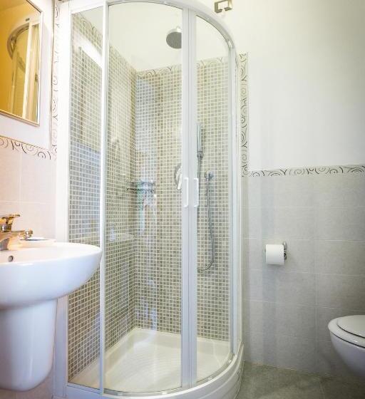 스탠다드 싱글 룸, King